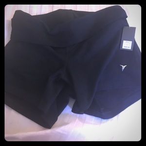 NWT old navy maternity shorts md