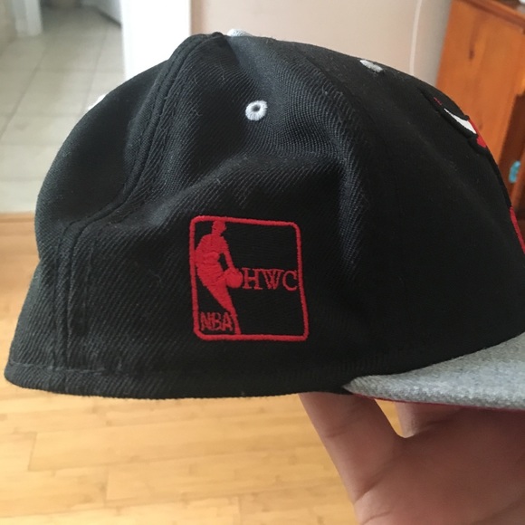 Chicago bulls hat - Picture 2 of 4