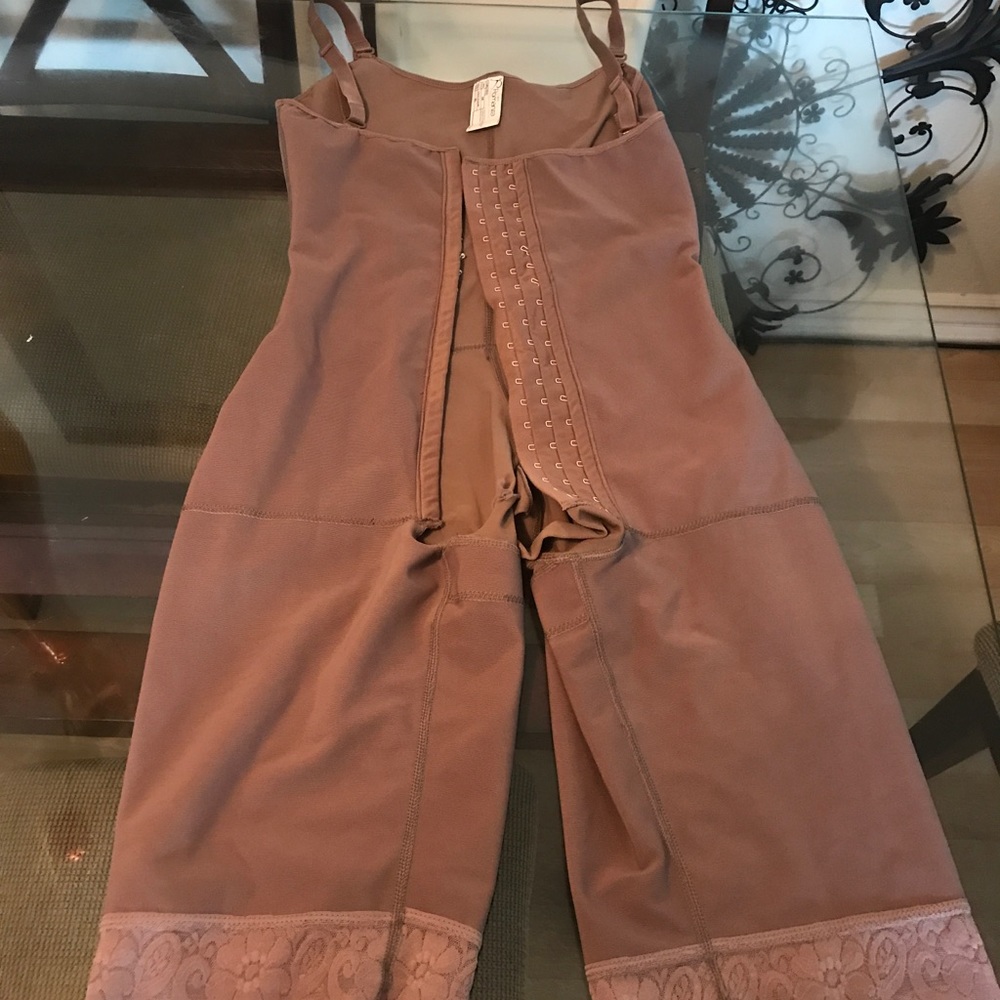Romanza Colombian Faja size XL $20