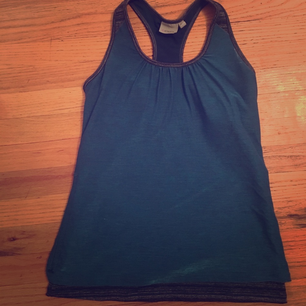 Athleta top