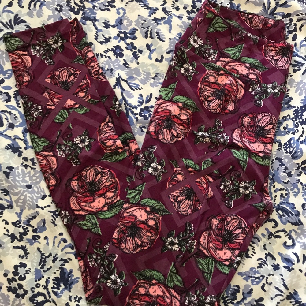 Lularoe rose leggings