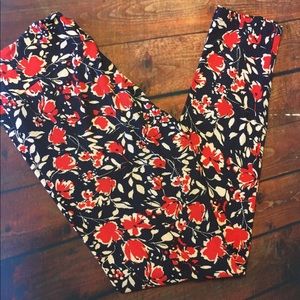 🎉6/$100🎉 LuLaRoe Leggings OS