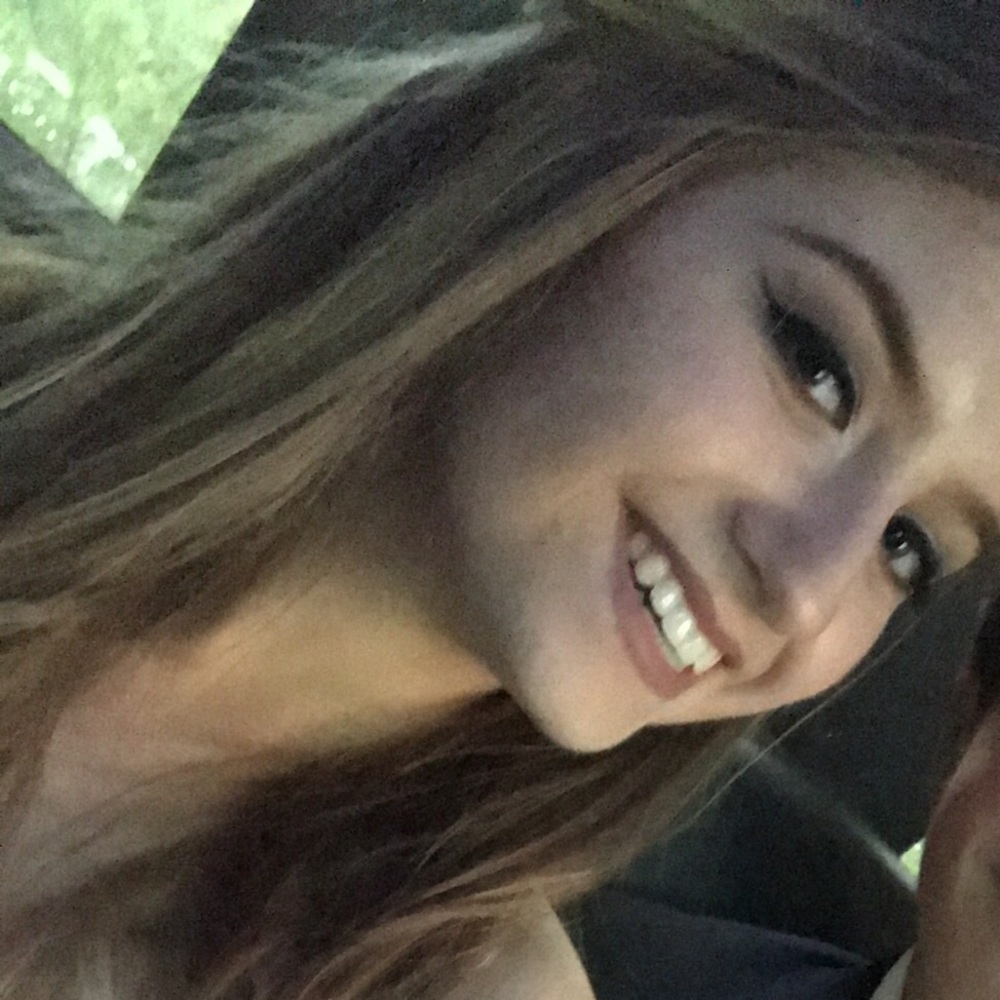 Meet your Posher, Debbie