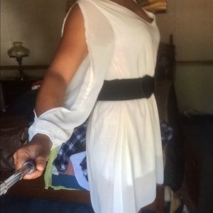 Dress with longsleeves slit sides..