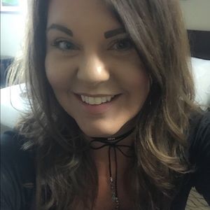 Meet your Posher, Carrie