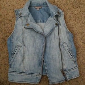 Denim Moto vest with zipper