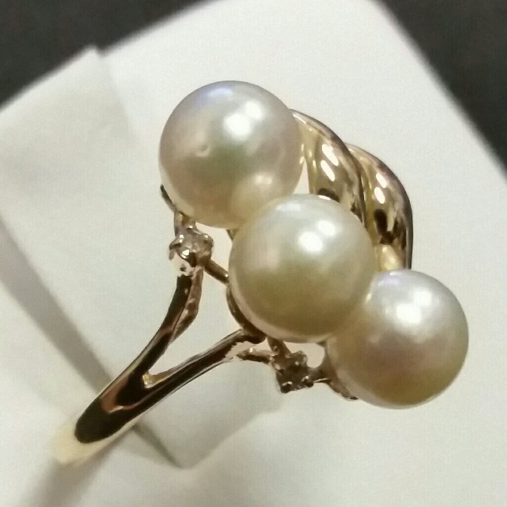 Ladies SOLID GOLD Ring - Picture 3 of 4