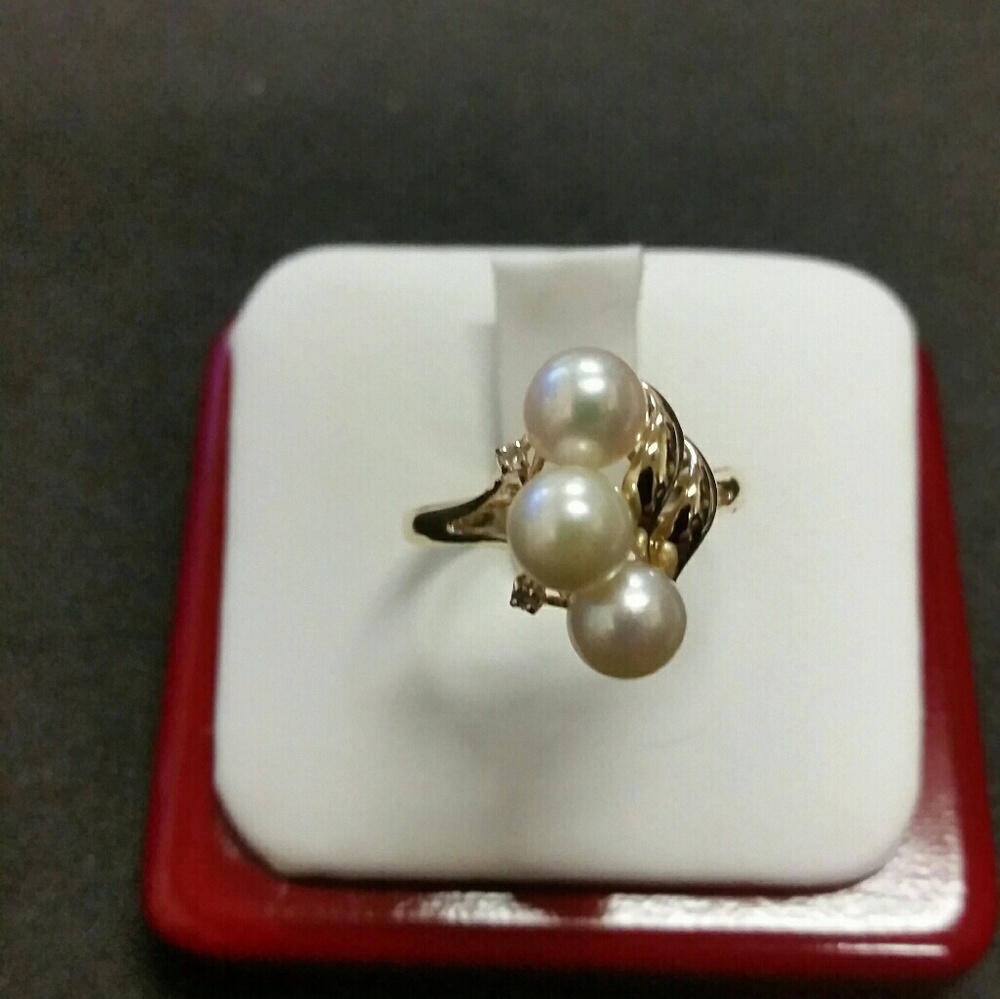 Ladies SOLID GOLD Ring - Picture 4 of 4