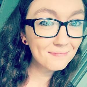 Meet your Posher, Kendra