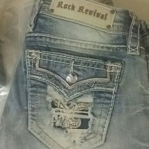 Rock Revival Fay,26x32,