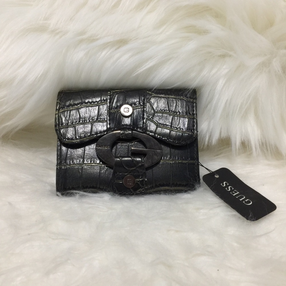 Guess wallet