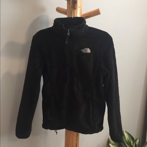 Black north face jacket