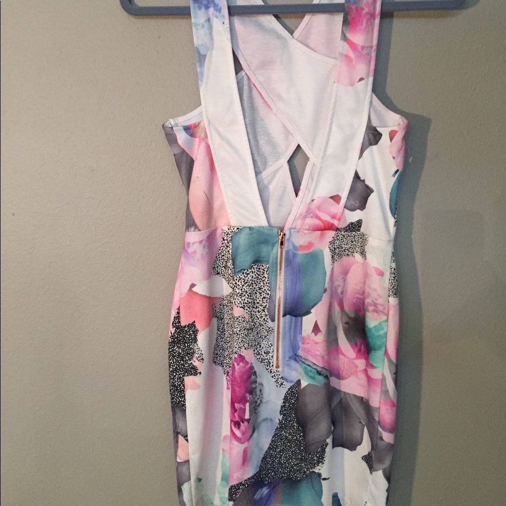 Floral mini dress - Picture 2 of 2