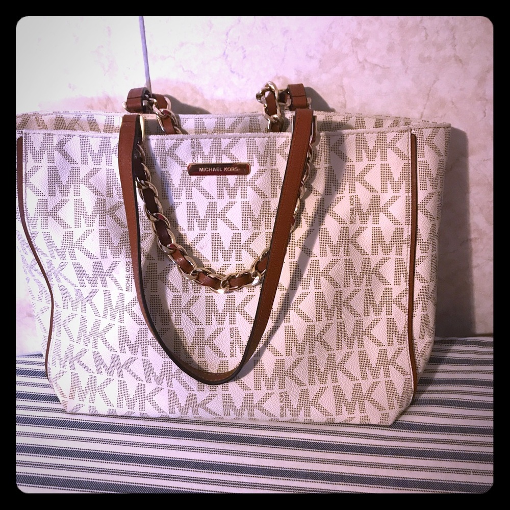 Micheal Kors handbag