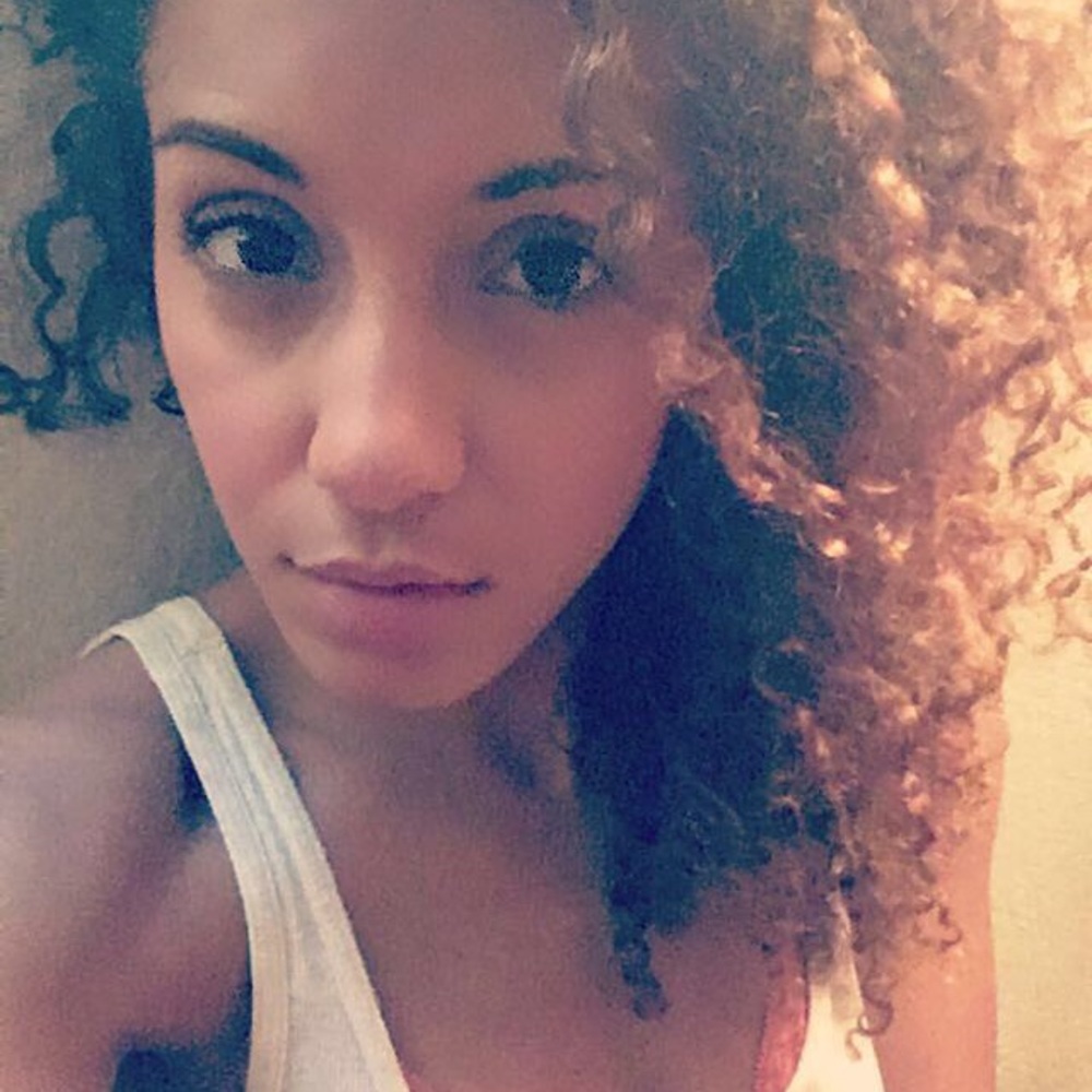 Meet your Posher, Alexandra