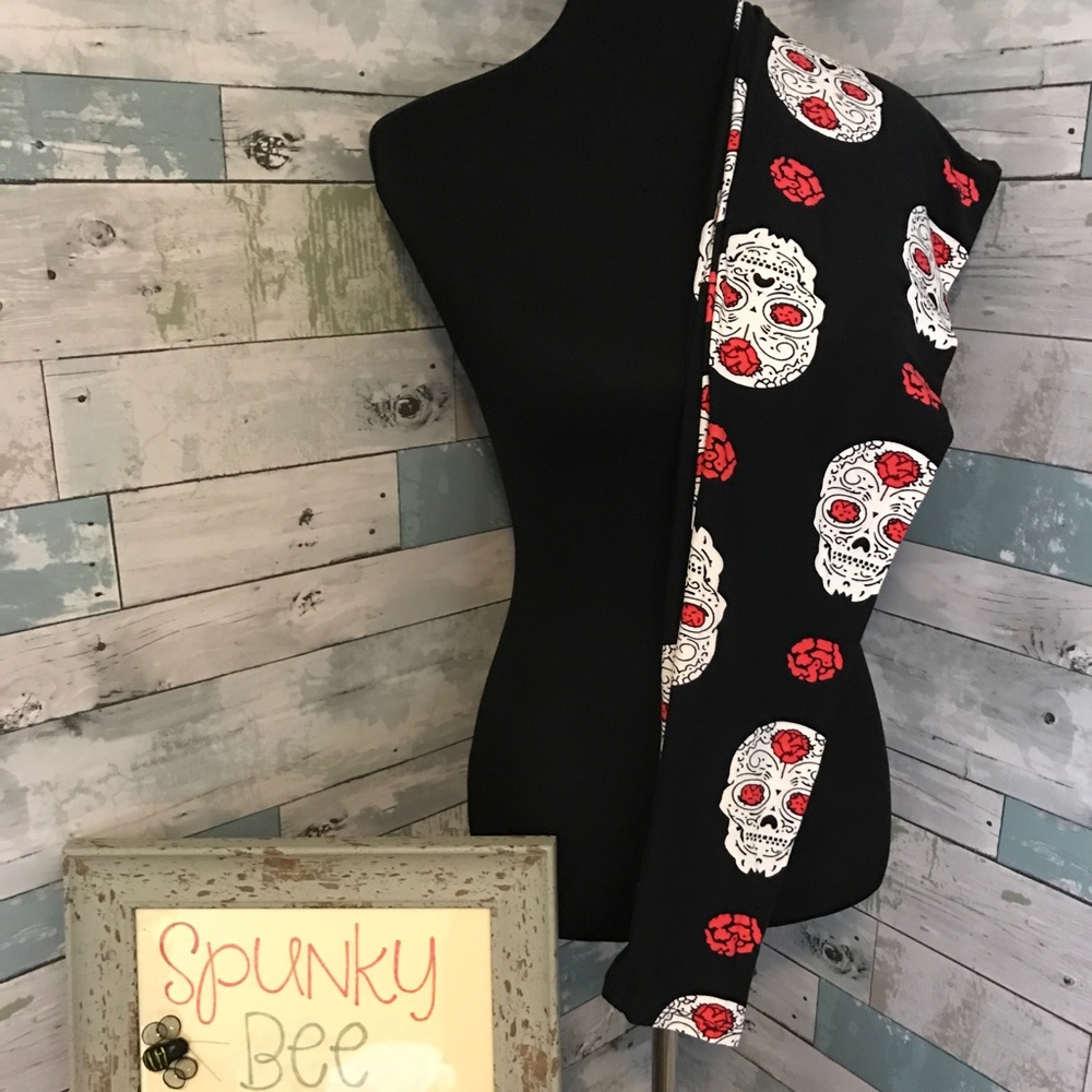Buttery Soft OS & TC Rose Skull Leggings