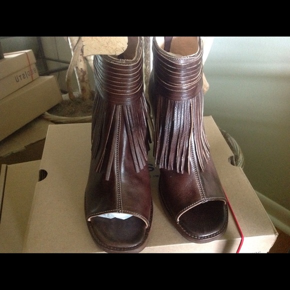 **SOLD**Bed Stu Fringed Bootie - Picture 4 of 5
