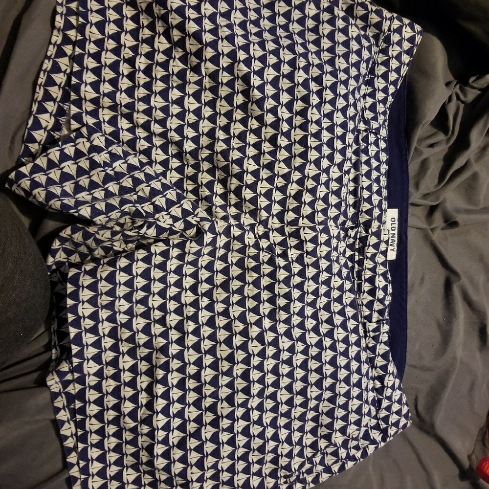 OLD NAVY SHORTS