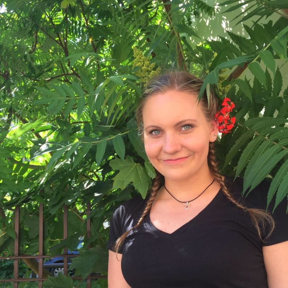 Meet your Posher, Taira