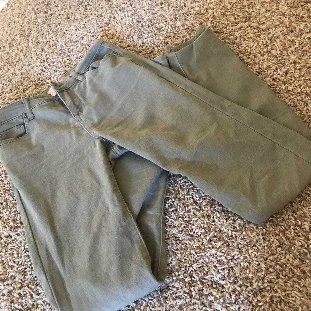 Olive green skinnies. Worn up to 5 times!
