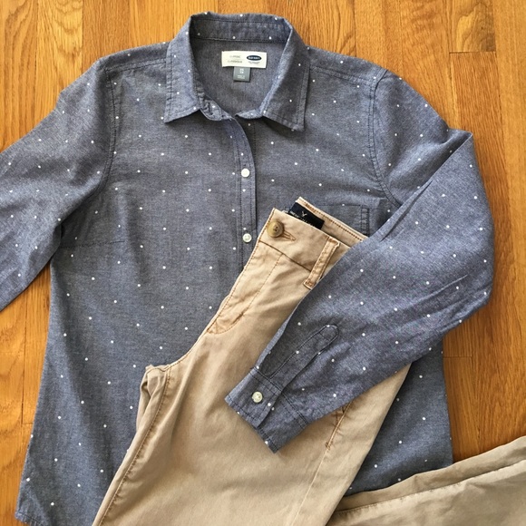 Old Navy Tops - Old Navy Chambray with White Polkadot Button Down