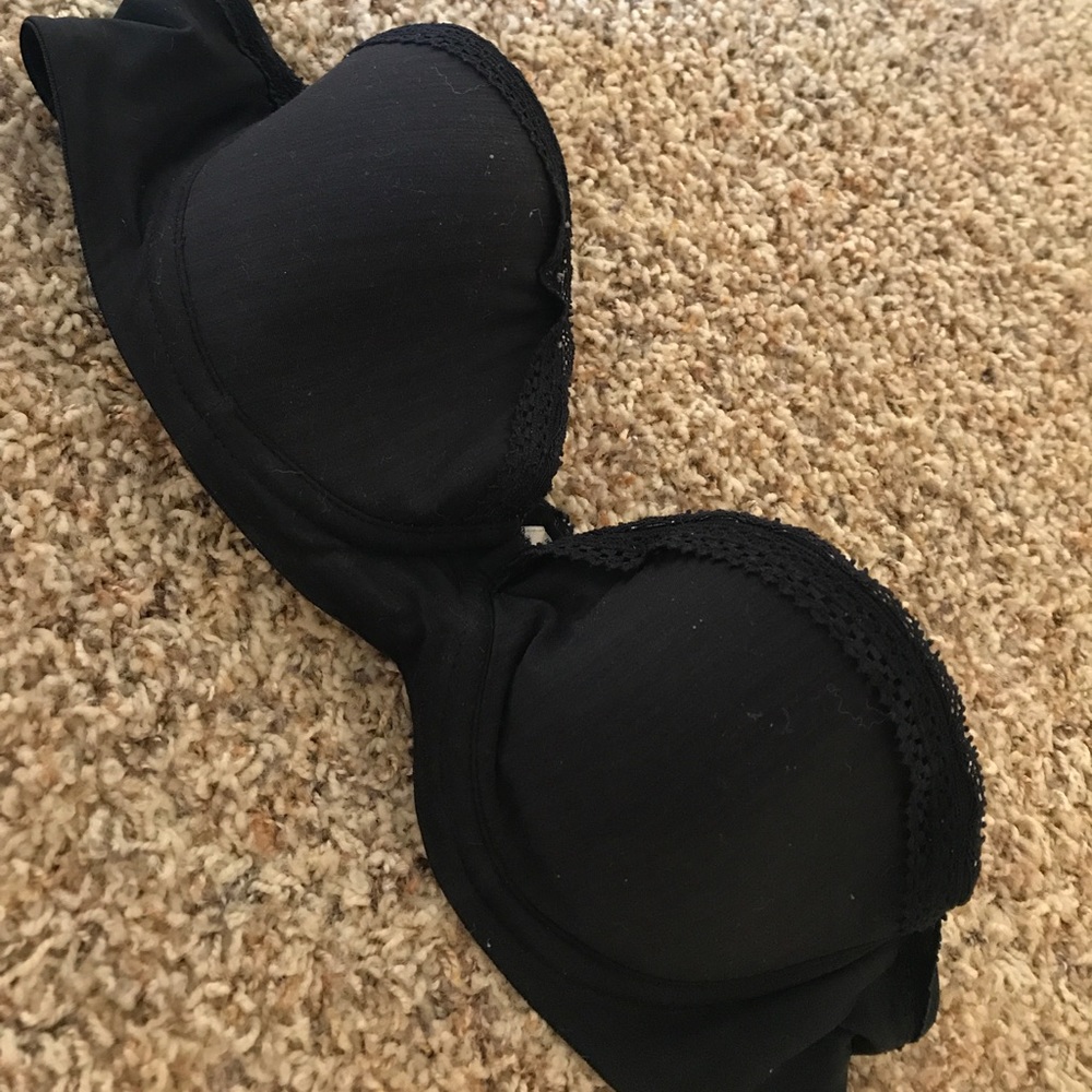 Strapless bra.