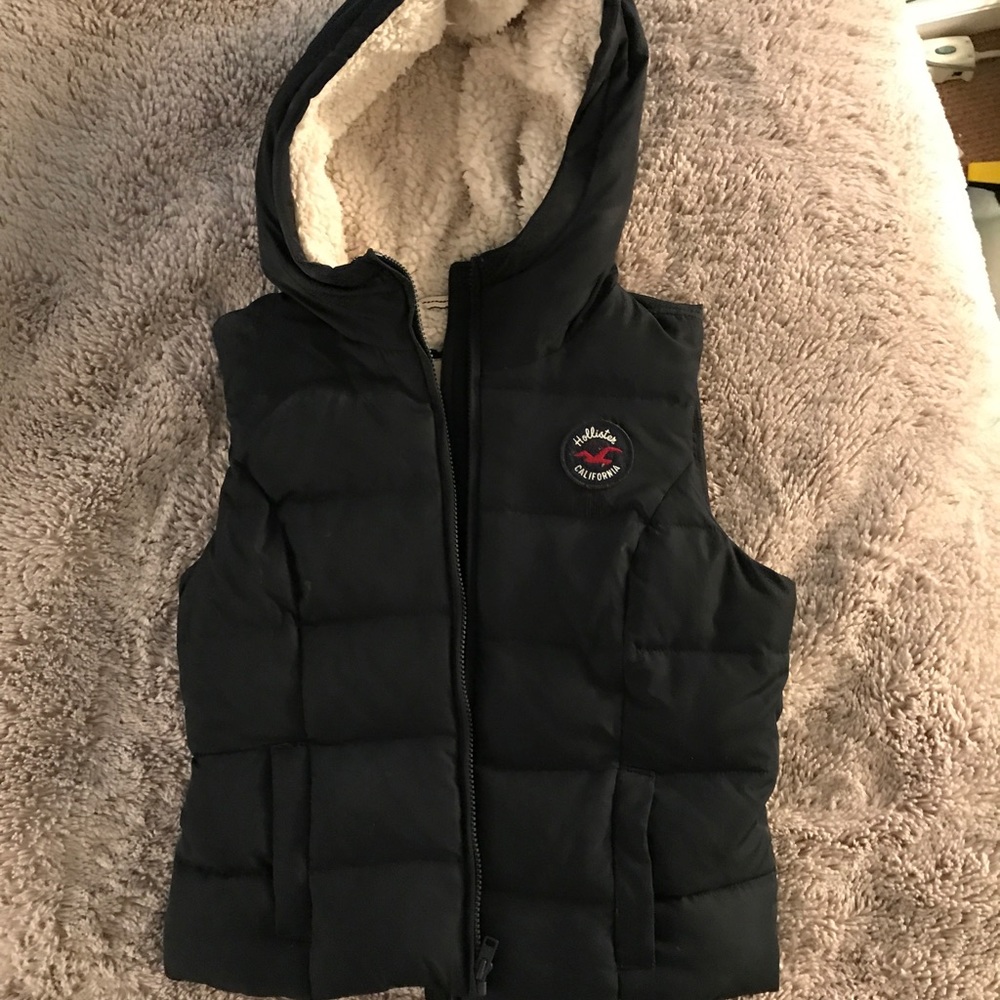 Hollister warm vest