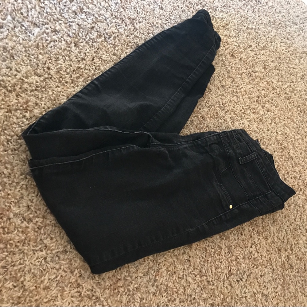 High wasted black jeans.