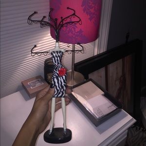 jewelry stand