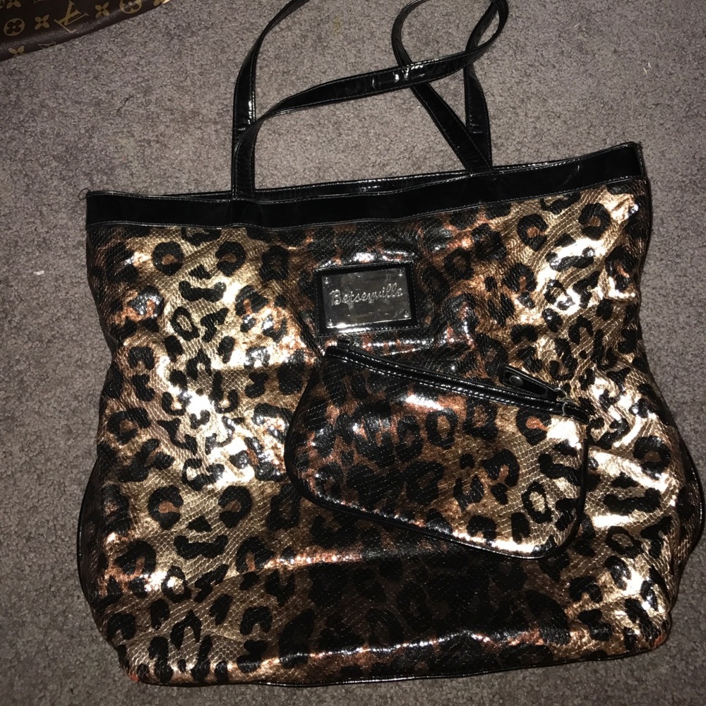 Betseyville cheetah tote bag