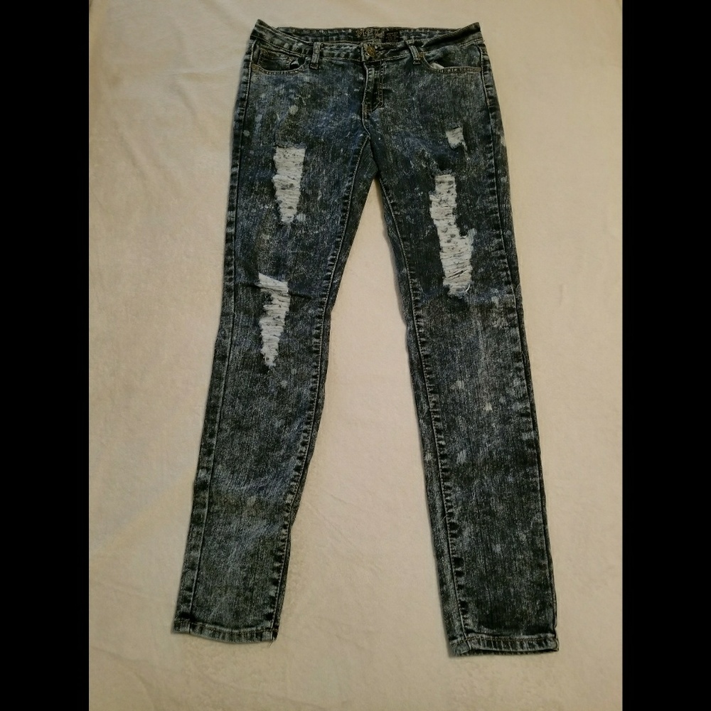 Straight skinny jeans