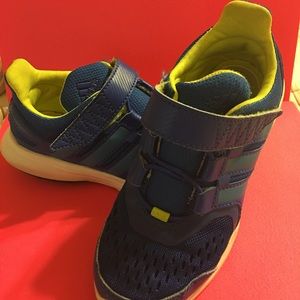 Boys Adidas size 11.5