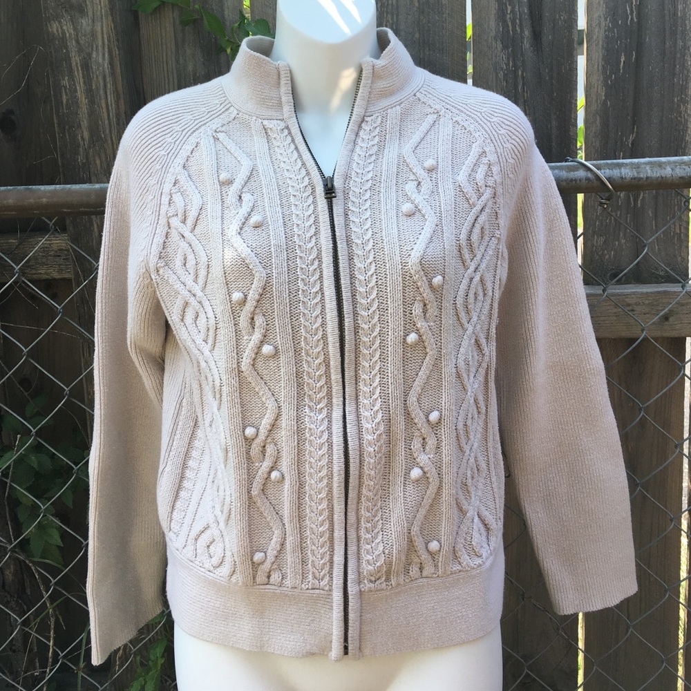 🆑SALE, (r)elativity Sweater Top