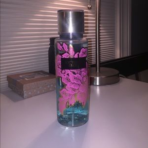 Victoria's secret fragrance mist