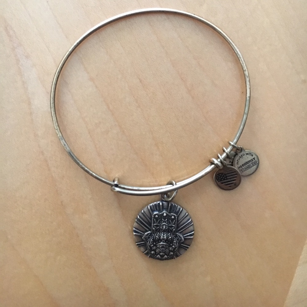 Retired Gold Hand of Fatima Bangle