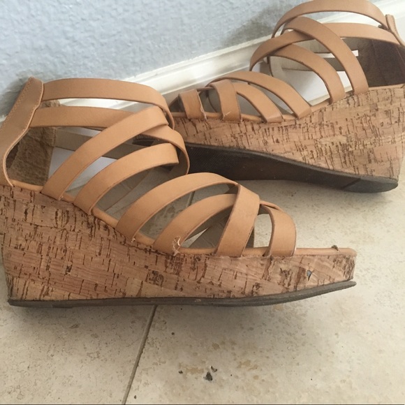 Wedges💐 - Picture 4 of 4