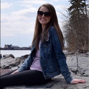 Meet your Posher, Amanda