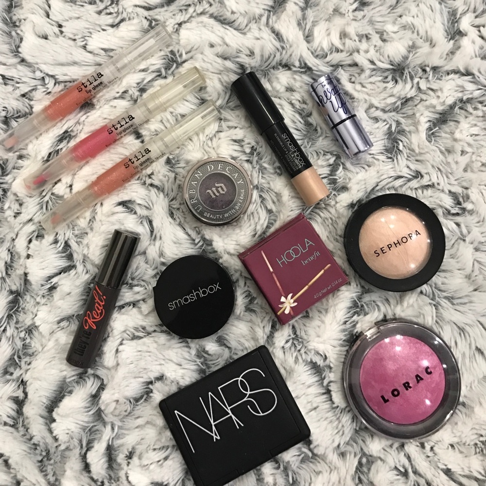 Makeup bundle!