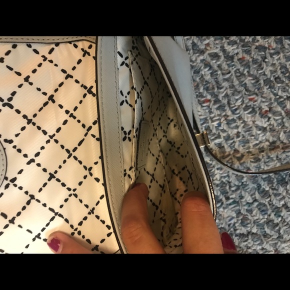 Kate Spade crossbody - Picture 2 of 2