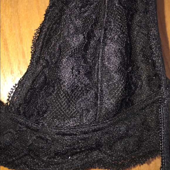 URBAN OUTFITTERS BRALETTE - Picture 2 of 3