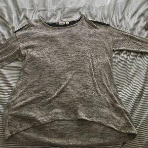 Grey knit shirt