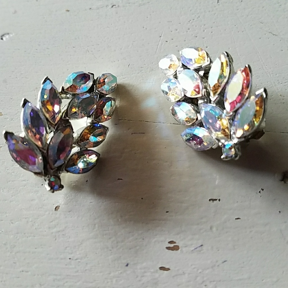 Vintage clip Austrian crystal earrings