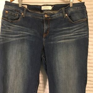 Torrid Woman's Jeans Medium Wash Relaxed Boot Cut