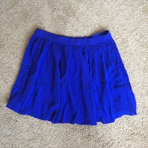 American Eagle flowy mini skirt