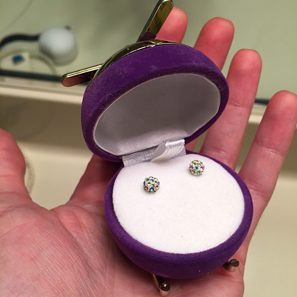 NEW 14 K gold and rainbow crystal earrings - Picture 3 of 4