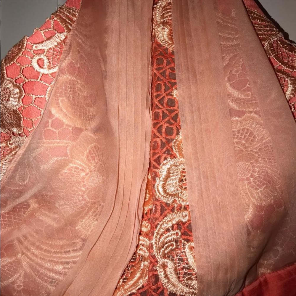 Dress - Picture 3 of 7