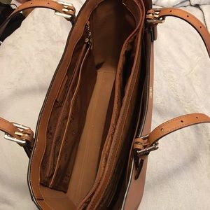 Tory Burch- York Buckle Tote (additional photos)