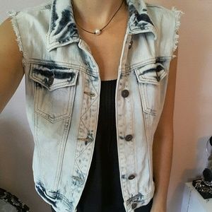 Bleached denim vest