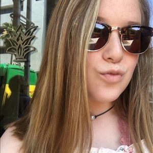 Meet your Posher, Bennett