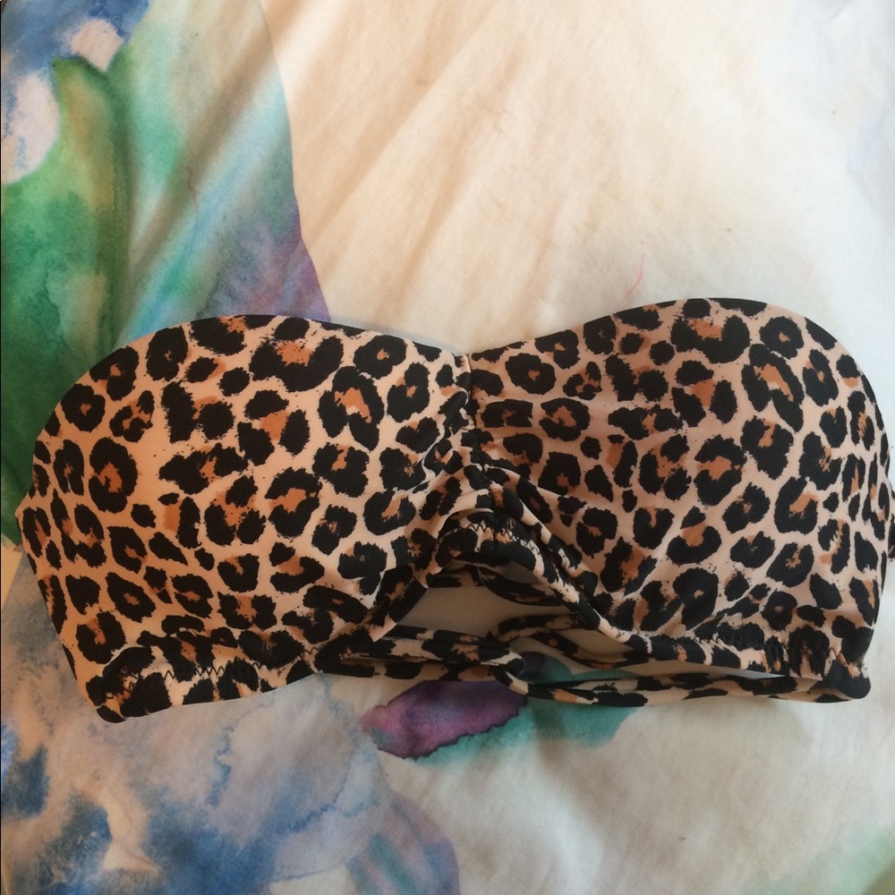 Strappy cheetah print bikini top